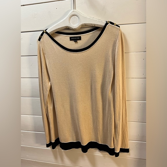 JONES NEW YORK Beige & Black Button Detail Sweater - - Picture 4 of 9